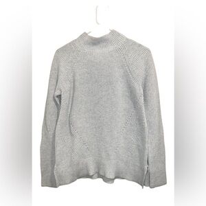 Women’s GAP Light Gray  Sweater.